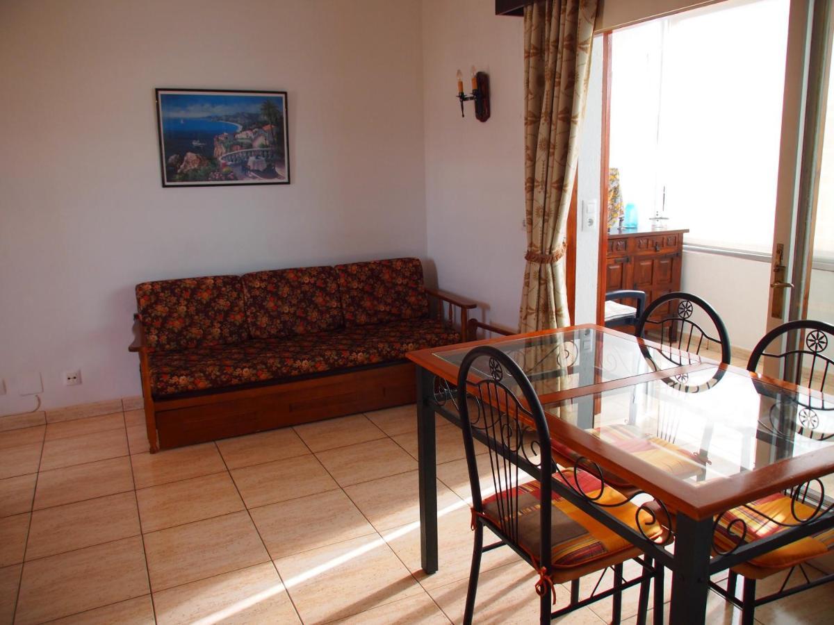 Miramar 31c * Roses